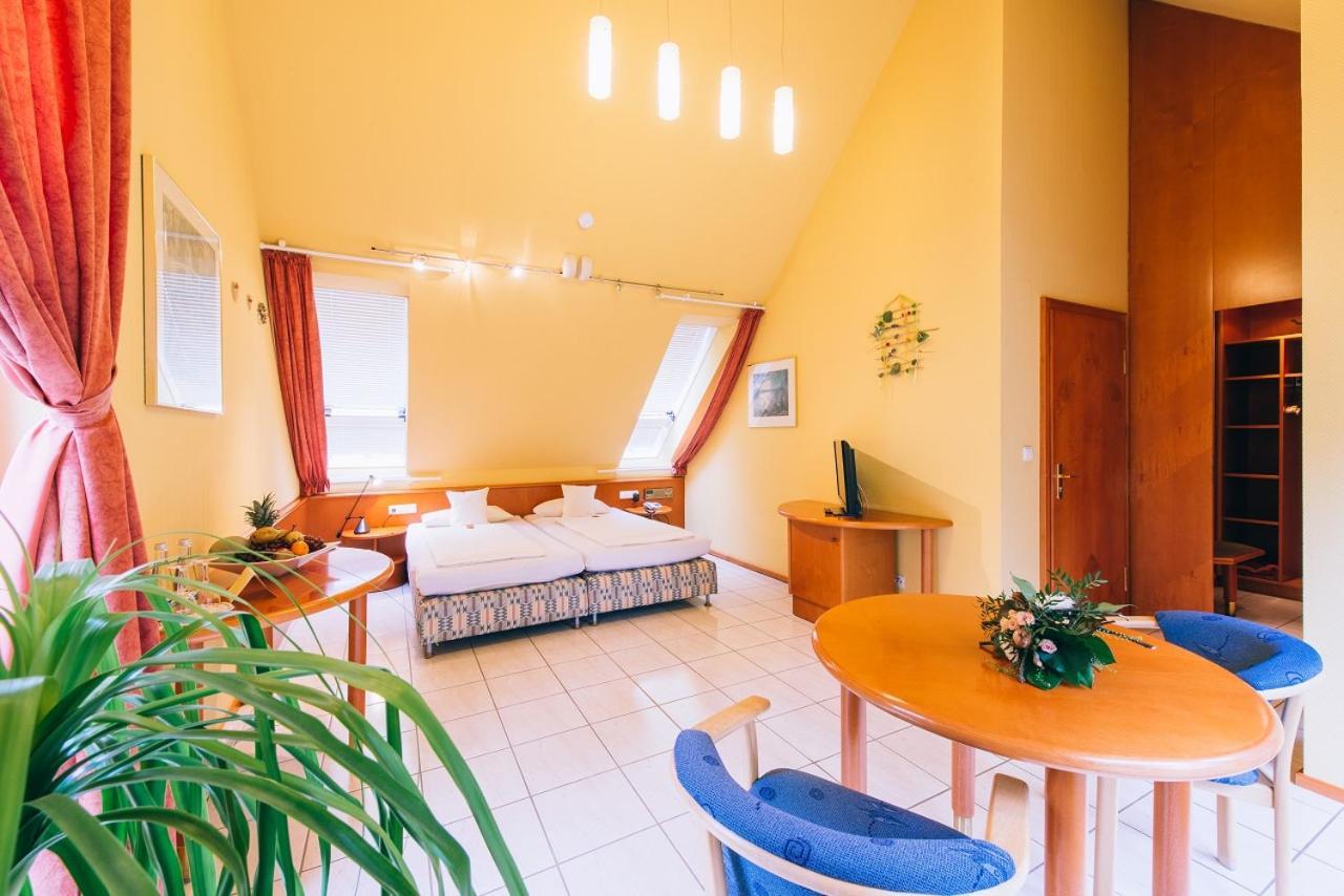 Hotel Dammenmuehle Lahr  Esterno foto